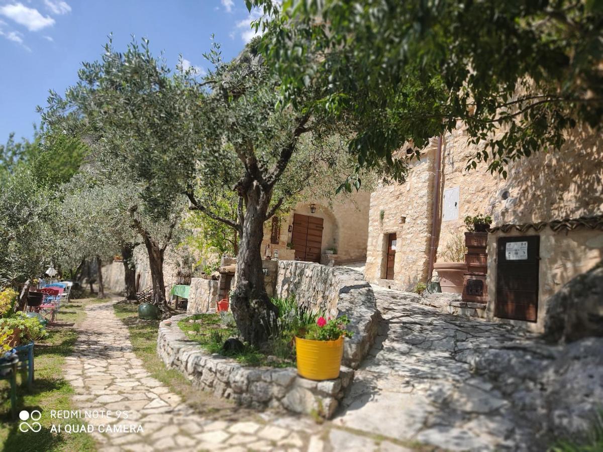 Guesthouse Runcini Ferentillo Extérieur photo